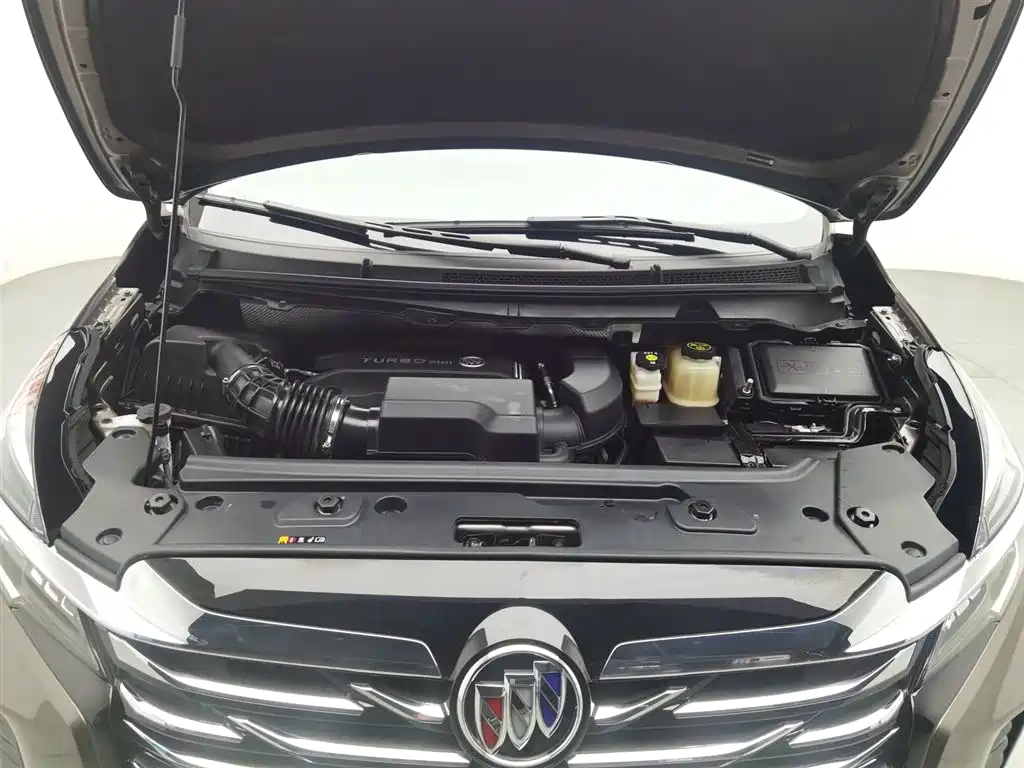 Buick GL8 Land Official Cabin Comfort