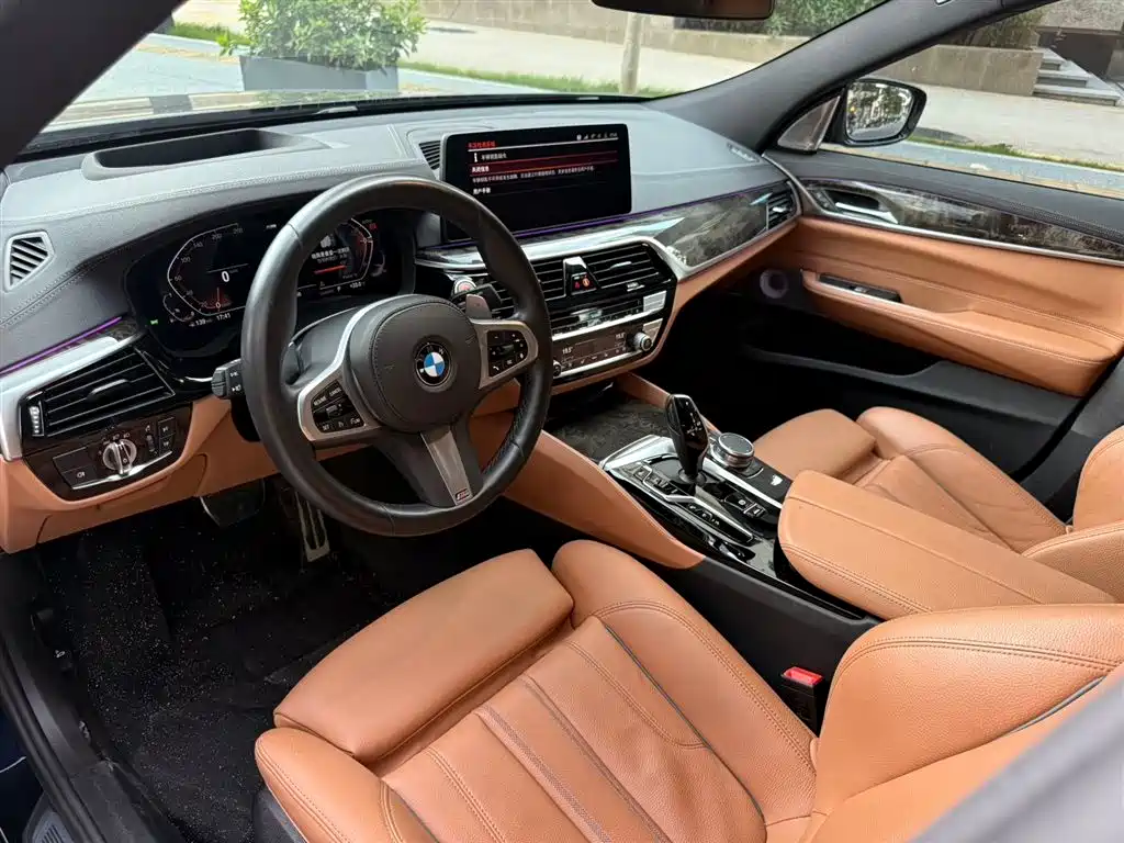 BMW 6 Series GT 630 i M Sport Premium Enjoyment Package