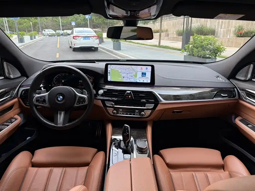 BMW 6 Series GT 630 i M Sport Premium Enjoyment Package