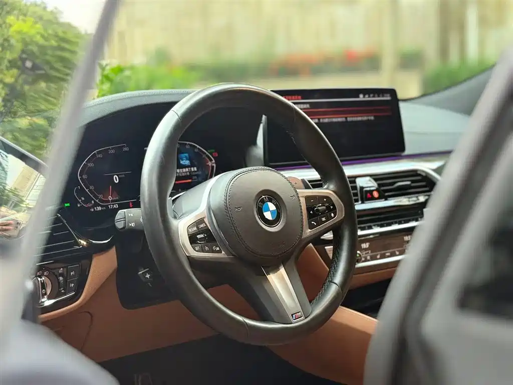 BMW 6 Series GT 630 i M Sport Premium Enjoyment Package