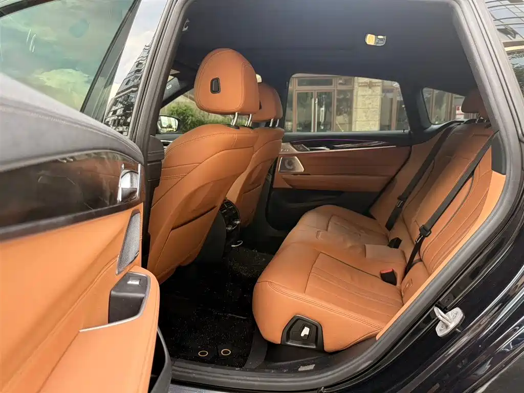 BMW 6 Series GT 630 i M Sport Premium Enjoyment Package