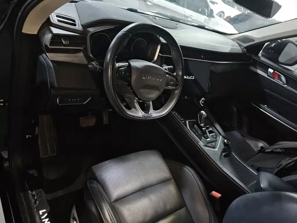 Lynk & Co 01 2.0 TD 2 WD Pro