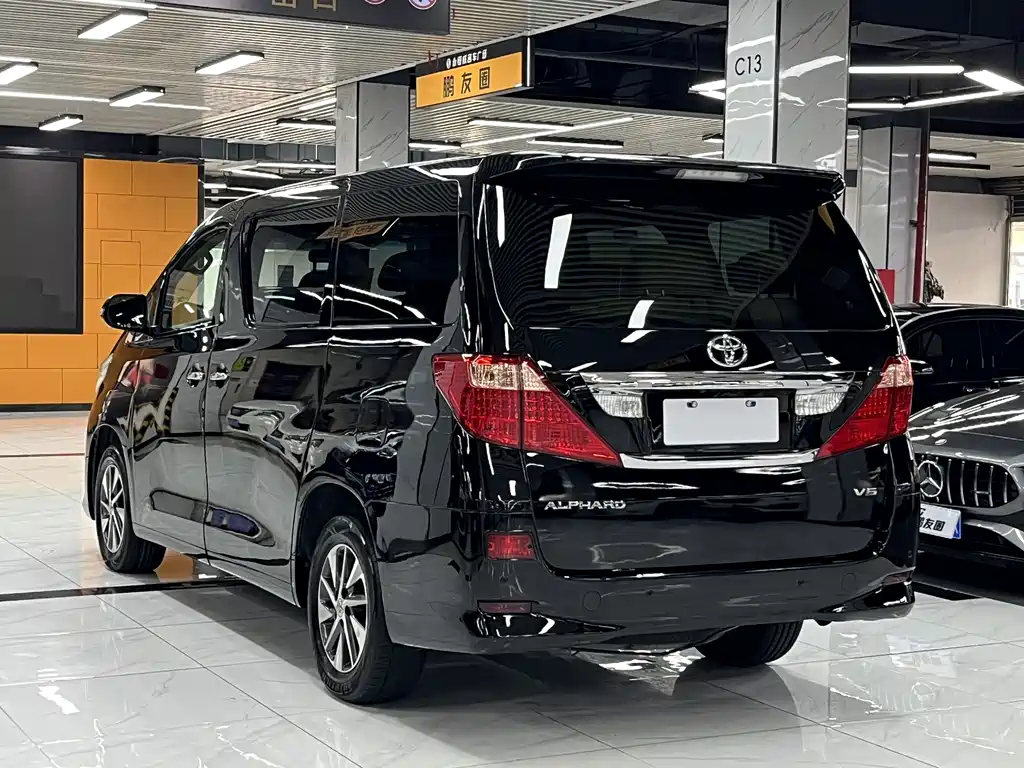 Alphard 3.5 L Luxury