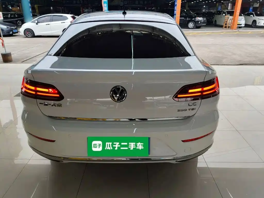 VW CC 330 TSI Radiant Face CN-VI