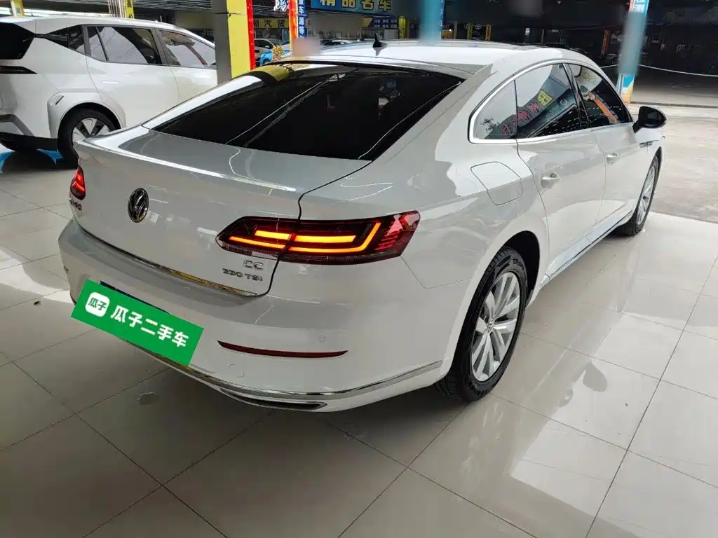 VW CC 330 TSI Radiant Face CN-VI