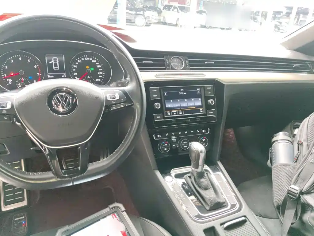 VW CC 330 TSI Radiant Face CN-VI