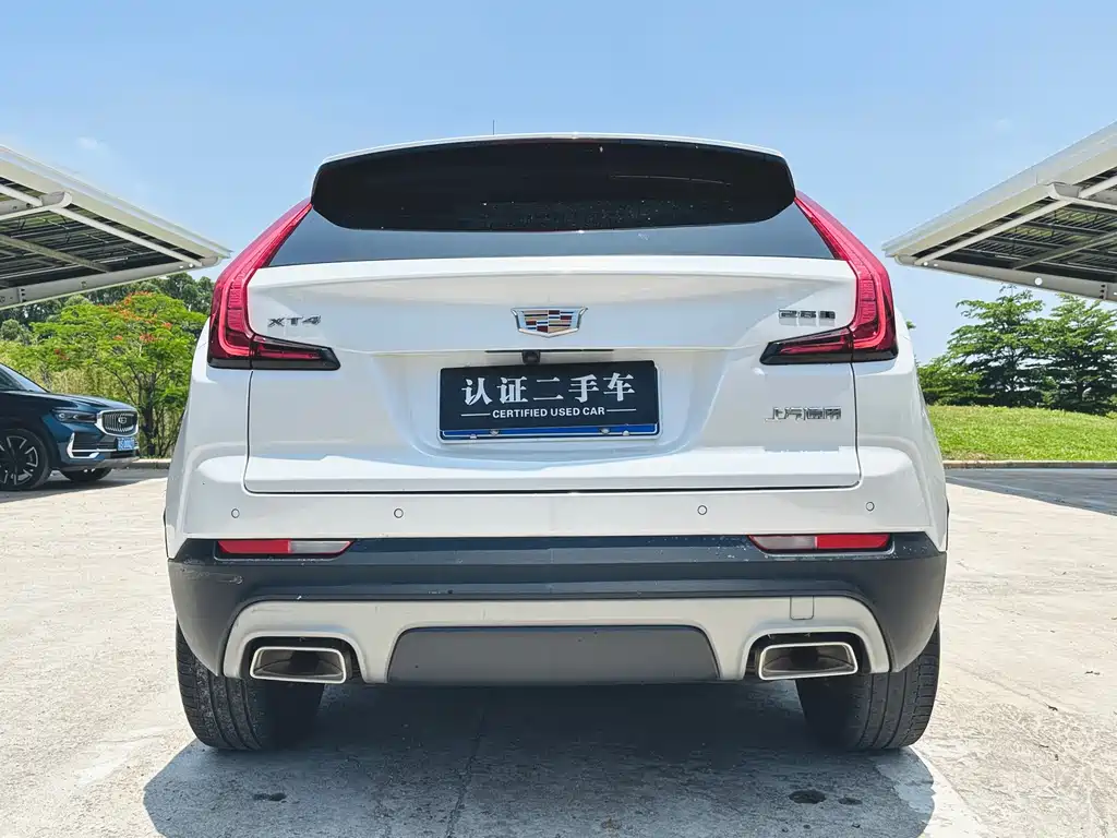 Cadillac XT4 28 T 2 WD Luxury