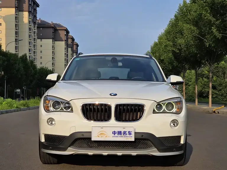 BMW X1 sDrive18 i Leading