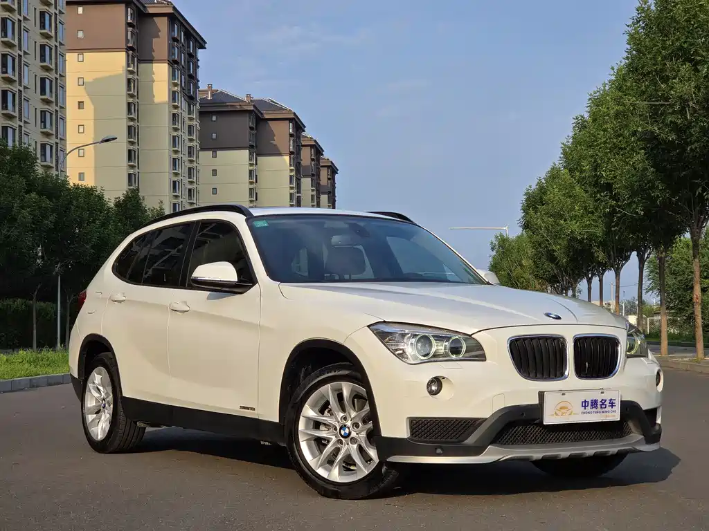 BMW X1 sDrive18 i Leading