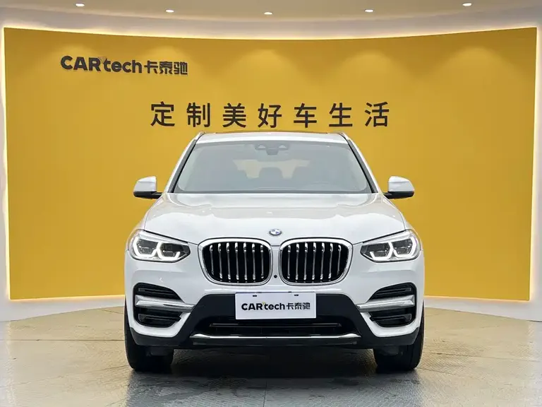 BMW X3 xDrive28 i Luxury Package