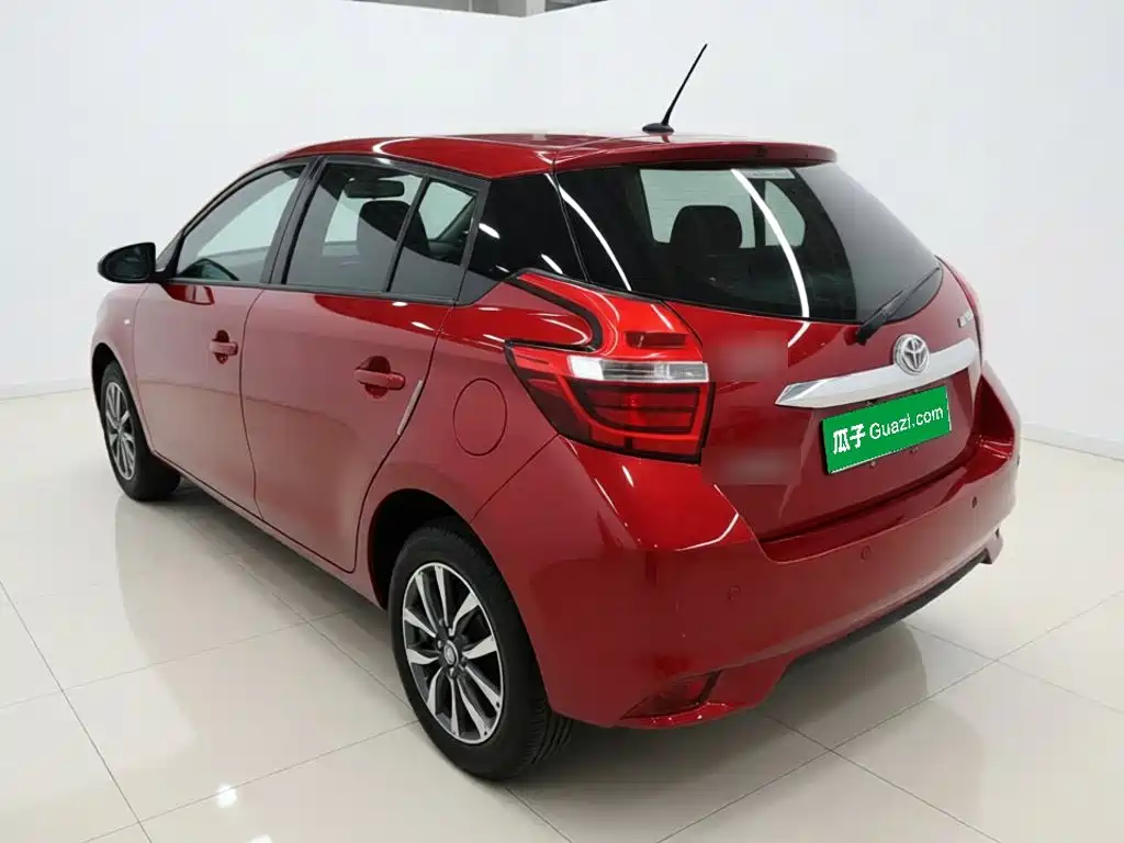 YARiS L Zhixuan 1.5 L CVT Leading