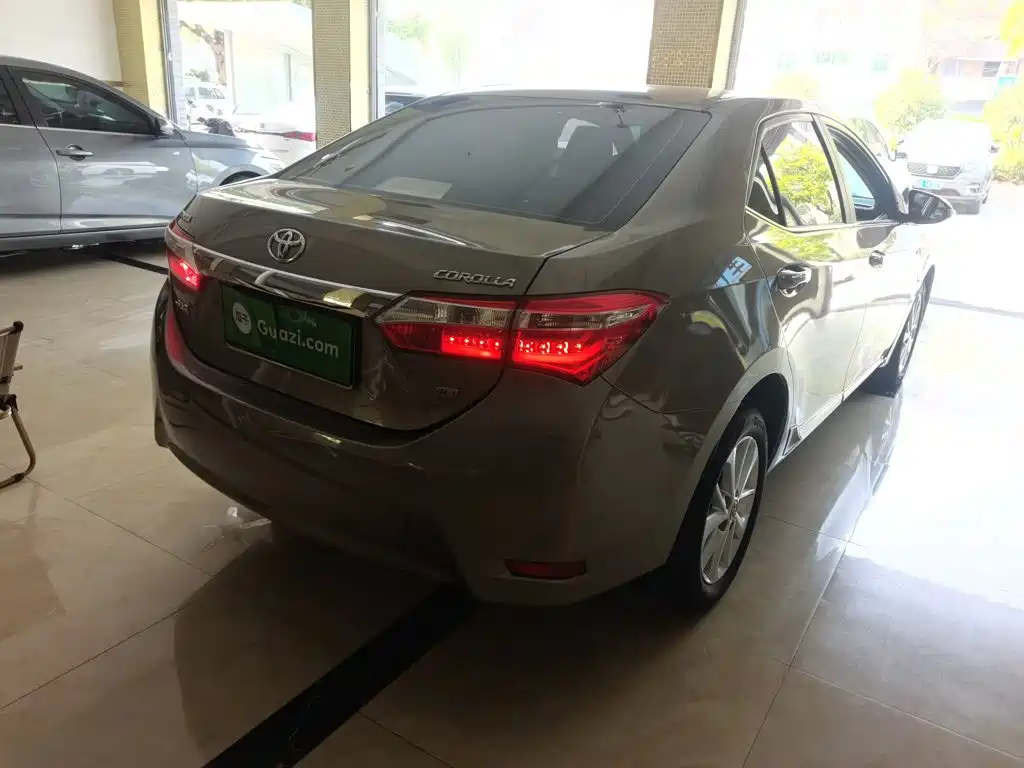 Corolla 1.6 L CVT GL-i Leather