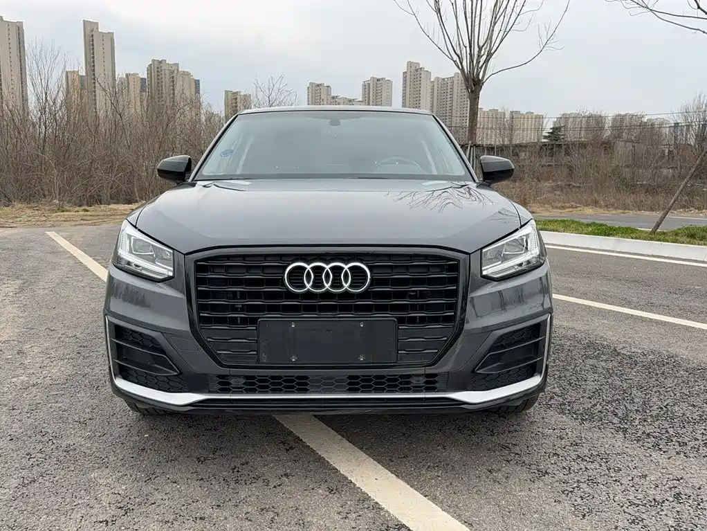 Audi Q2 L 35 TFSI Fashion Dynamic