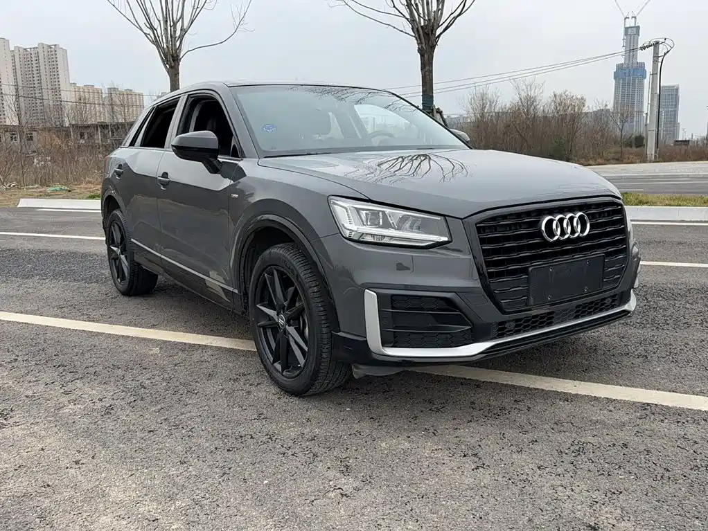 Audi Q2 L 35 TFSI Fashion Dynamic