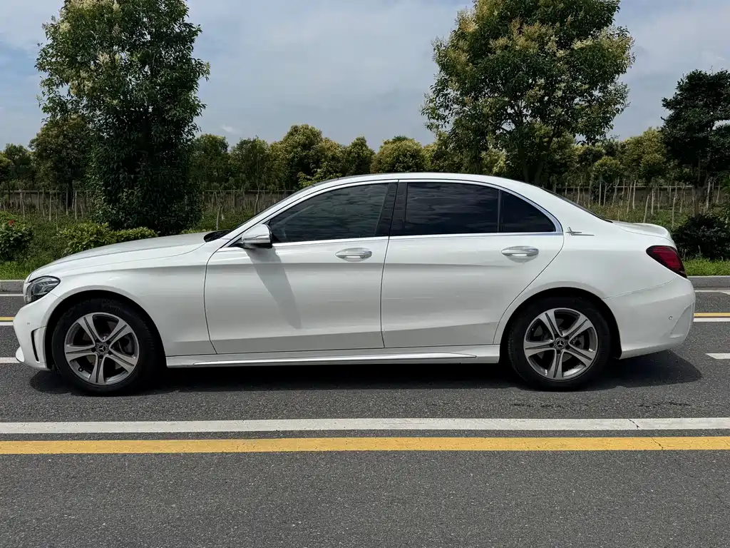 Mercedes-Benz C-Class C 260 L Sport