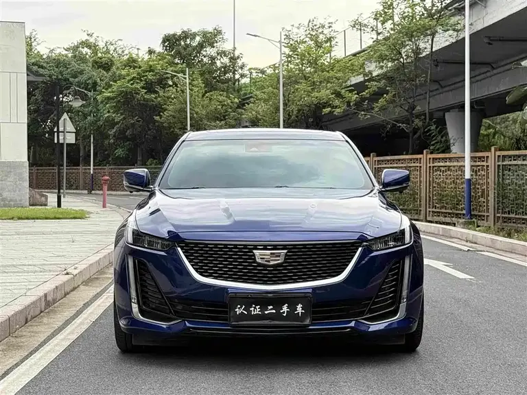 Cadillac CT5 28 T Luxury (Standard)