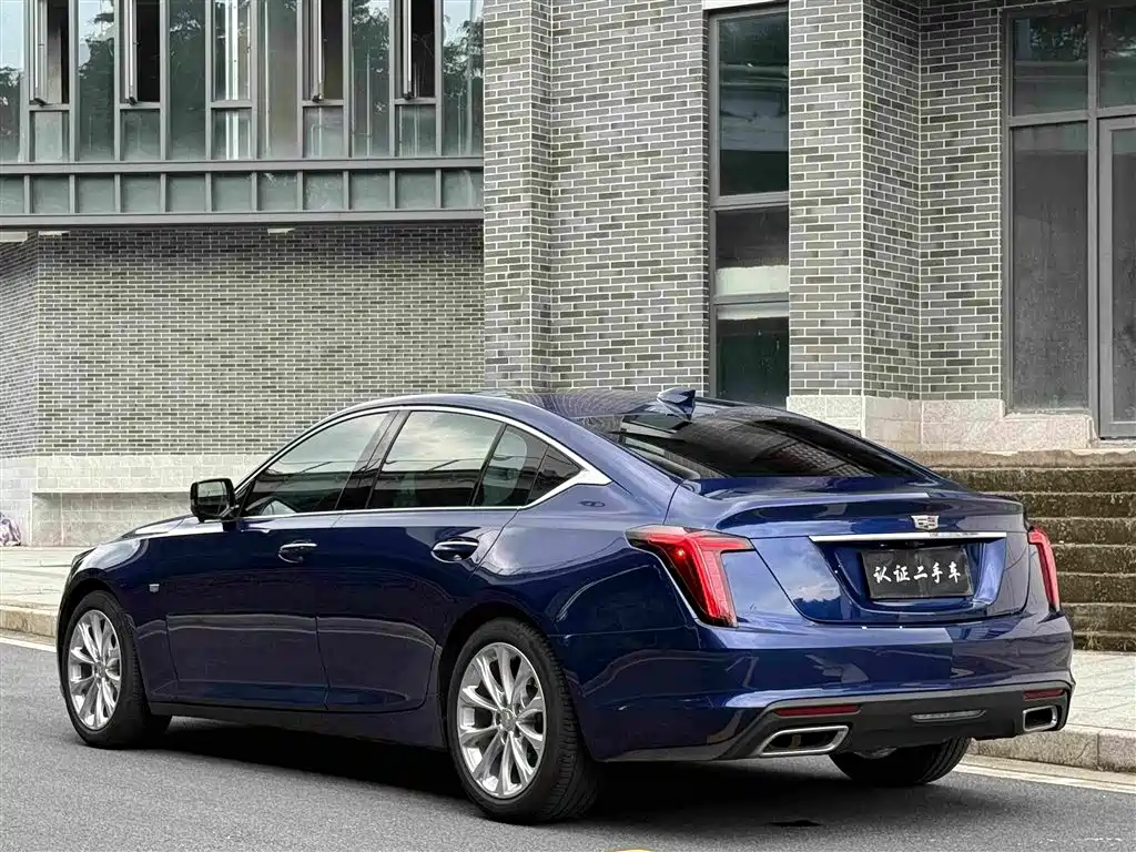 Cadillac CT5 28 T Luxury (Standard)