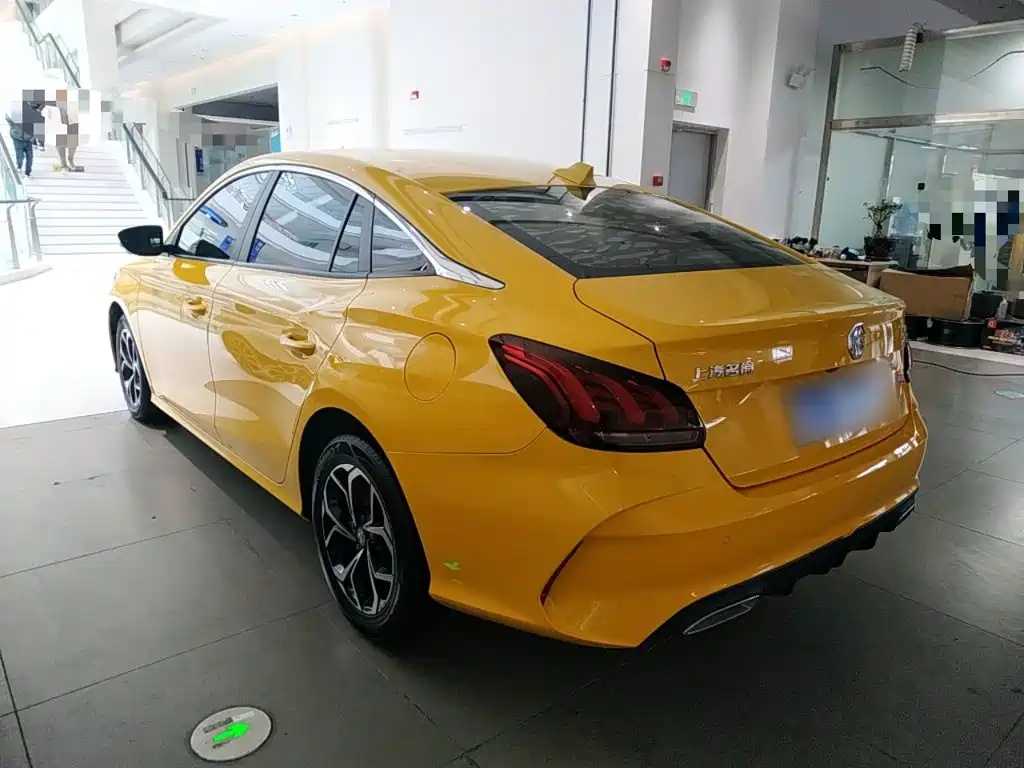 MG5 Facelift 180 DVVT CVT Youth Luxury