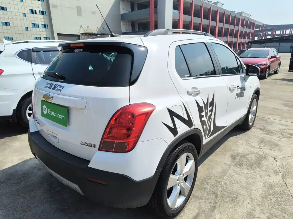 Tracker 1.4 T Auto 2 WD Luxury