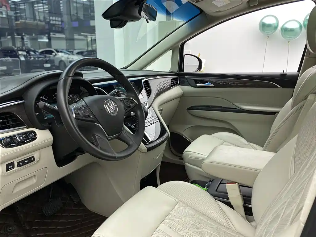Buick GL8 28 T Avenir Avenir CN-V