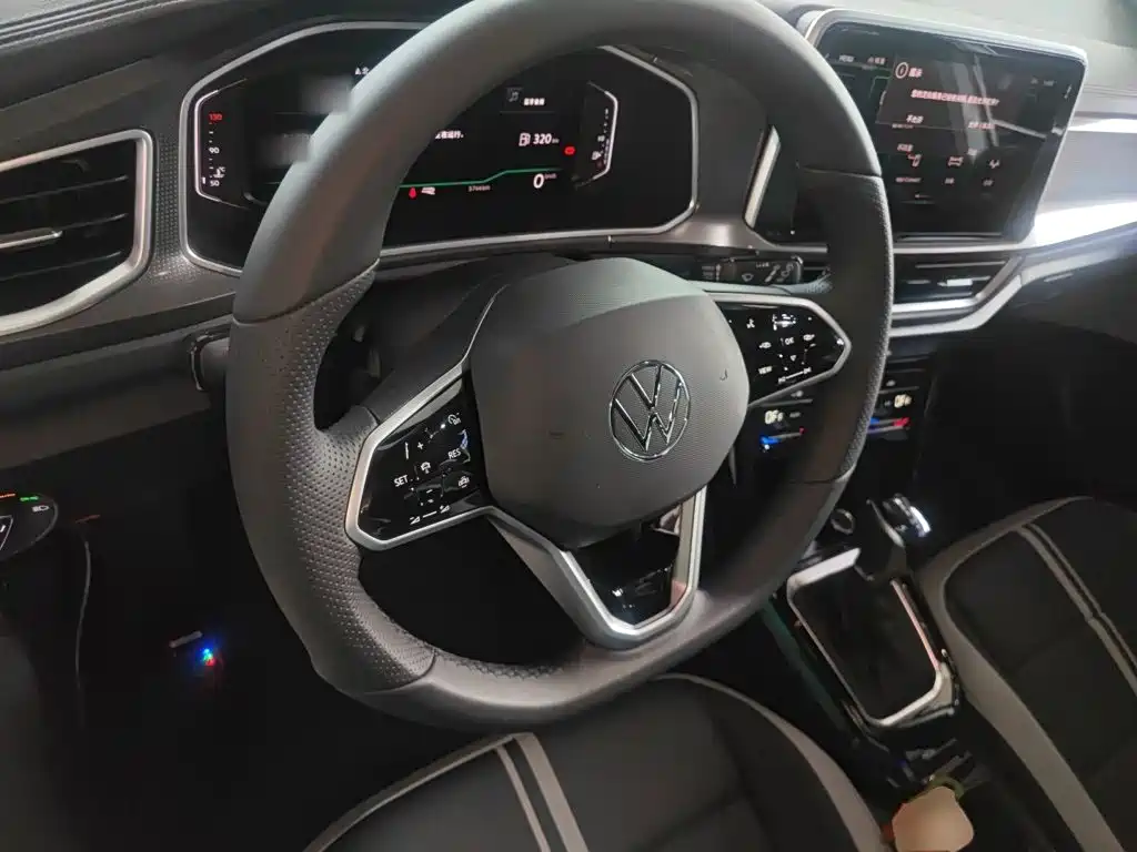 T-ROC Facelift II 300 TSI DSG 2 WD Starlight