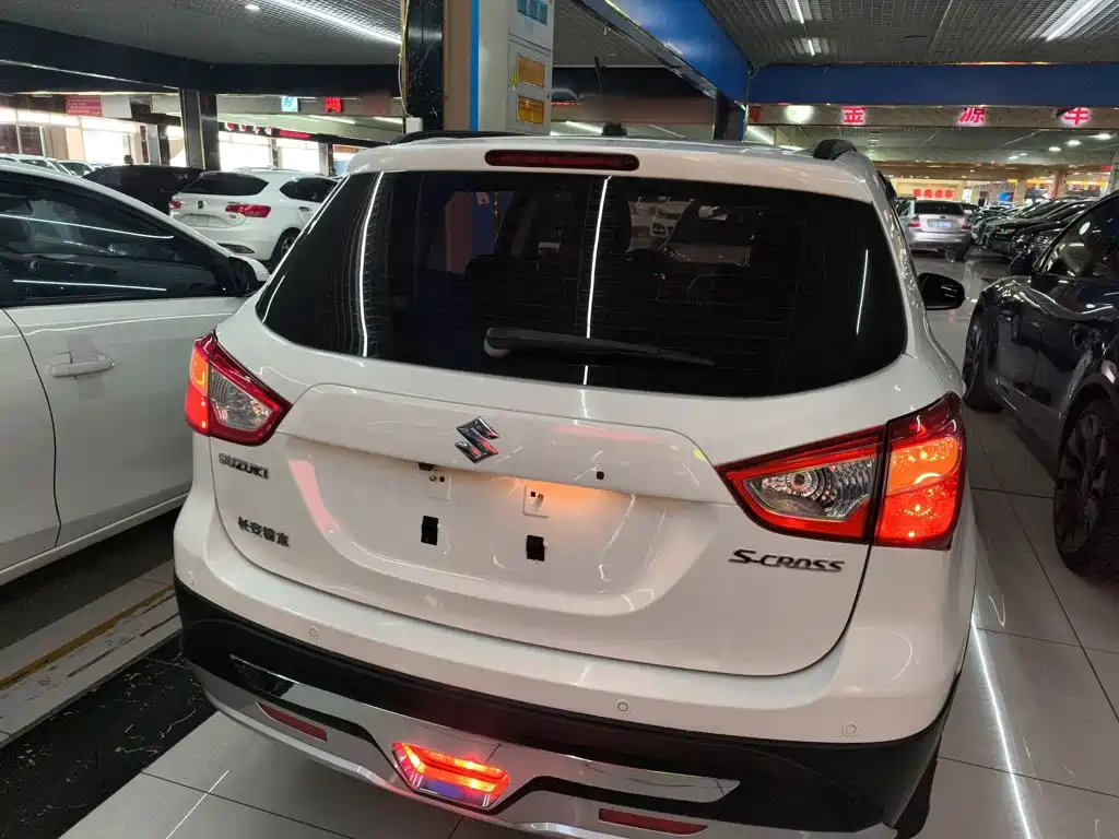 S-Cross 1.6 L CVT 2 WD Progressive