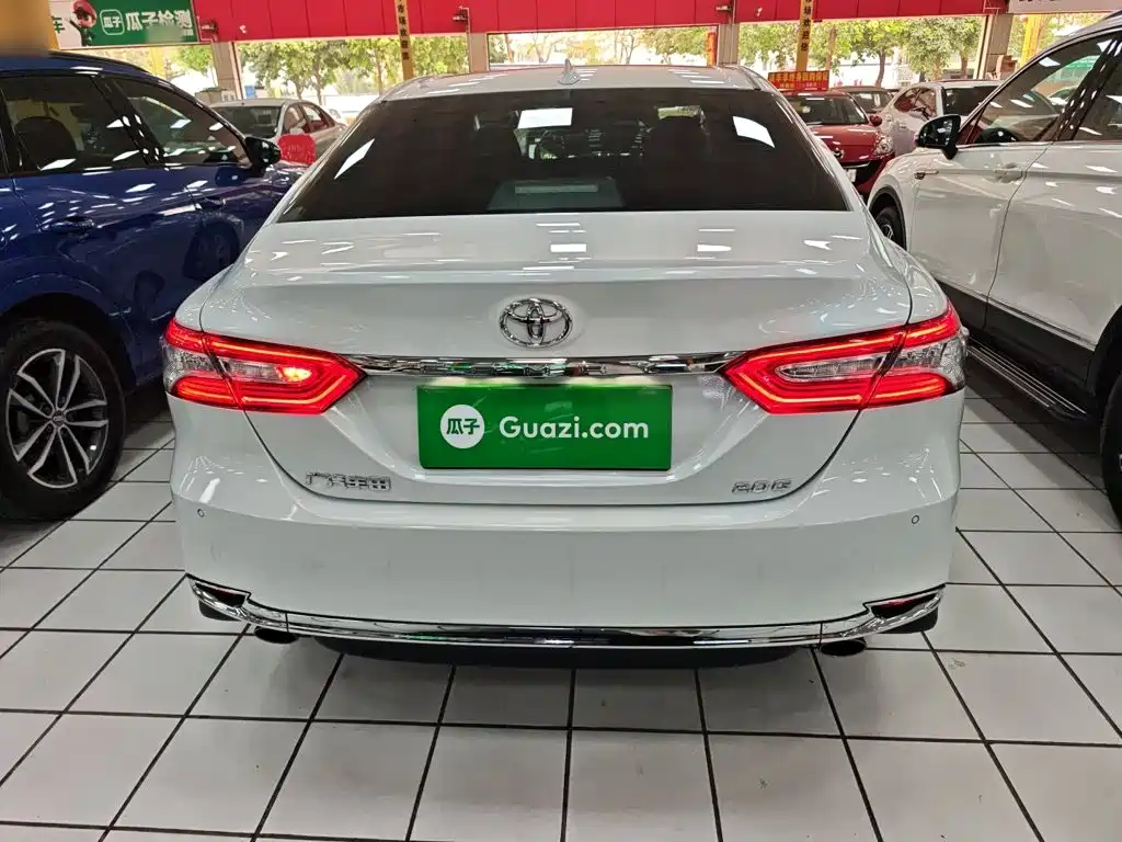 Camry 2.0 G Luxury