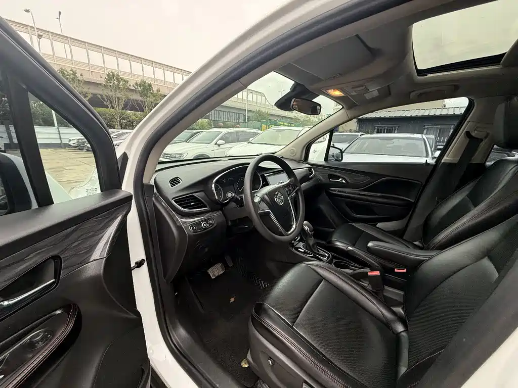 Encore 18 T Auto 2 WD Urban Leading