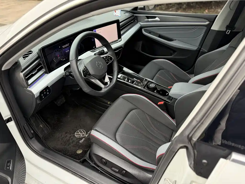 Lamando Lamando L 280 TSI DSG Spicy Cool