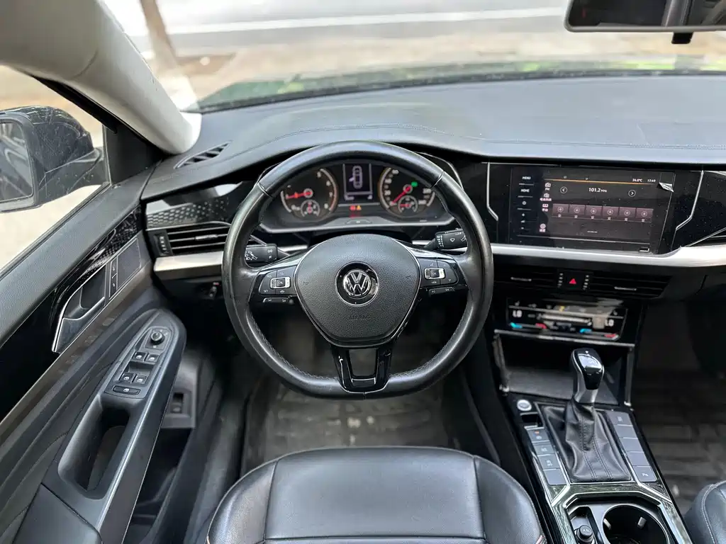 Passat 330 TSI Elite CN-VI