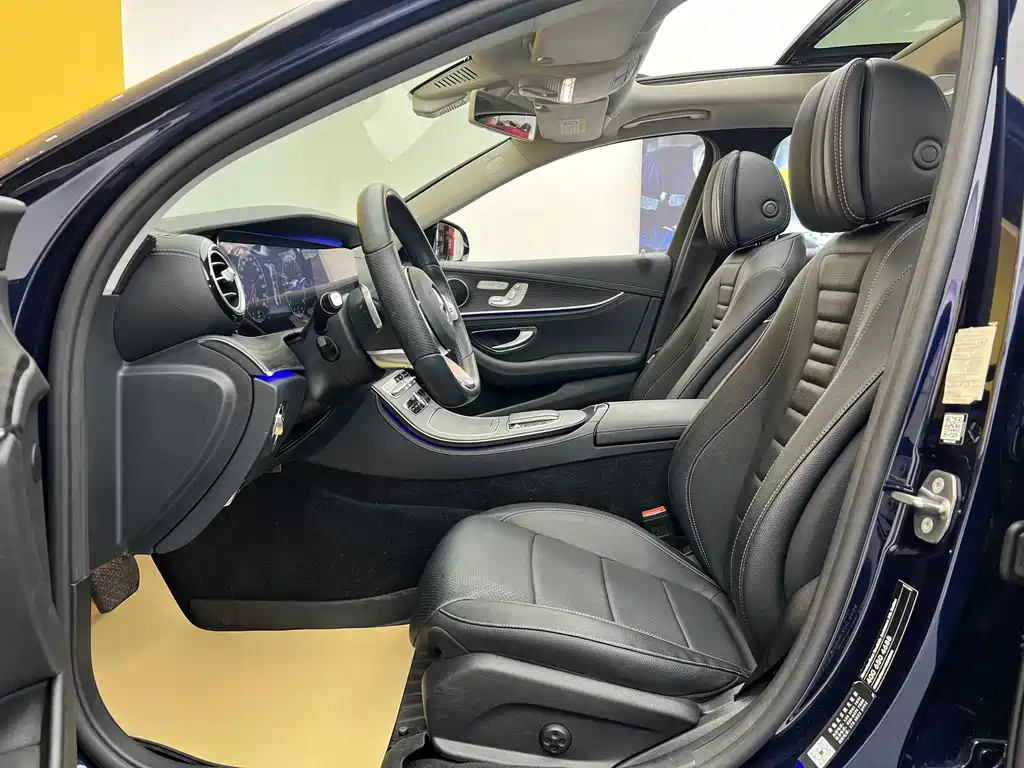 Mercedes-Benz E-Class Facelift E 300 L Sport Fashion