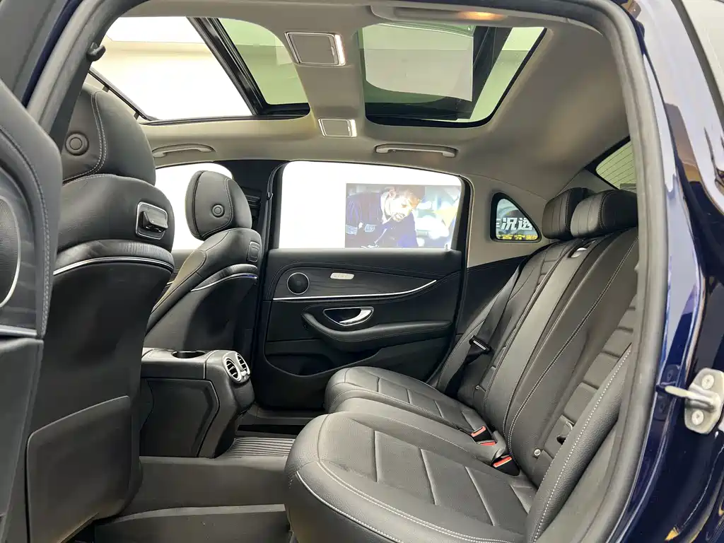 Mercedes-Benz E-Class Facelift E 300 L Sport Fashion