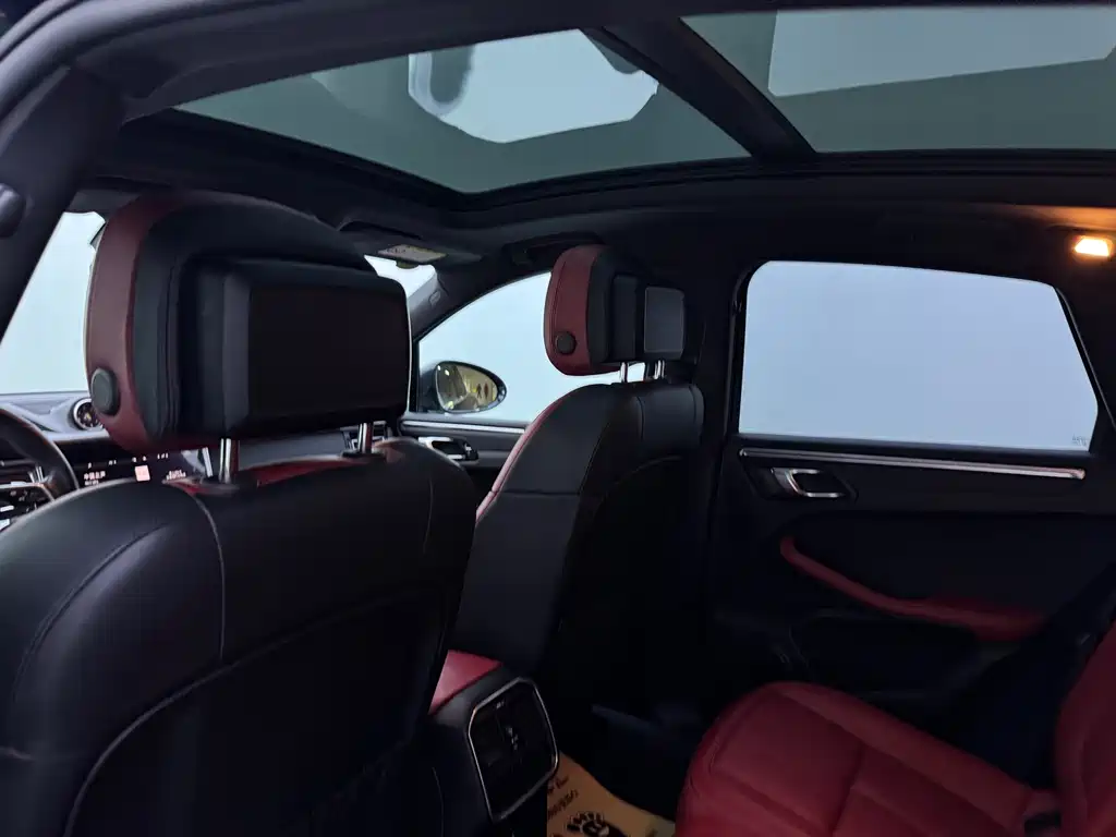 Macan Macan 2.0 T