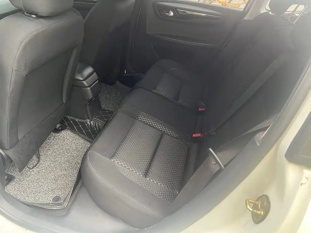 C-Quatre 世嘉 2014款 1.6 L 手动车载互联版