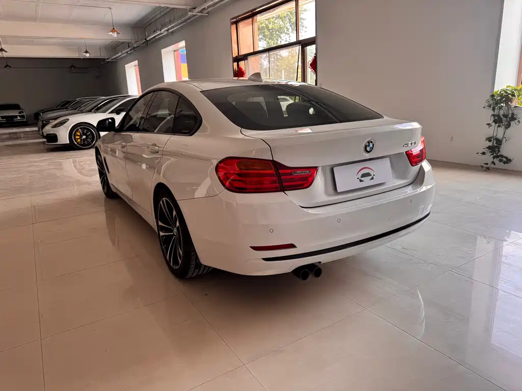 BMW 4 Series 宝马4系 2014款 428 i Gran Coupe 设计套装型