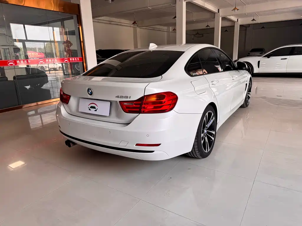 BMW 4 Series 宝马4系 2014款 428 i Gran Coupe 设计套装型