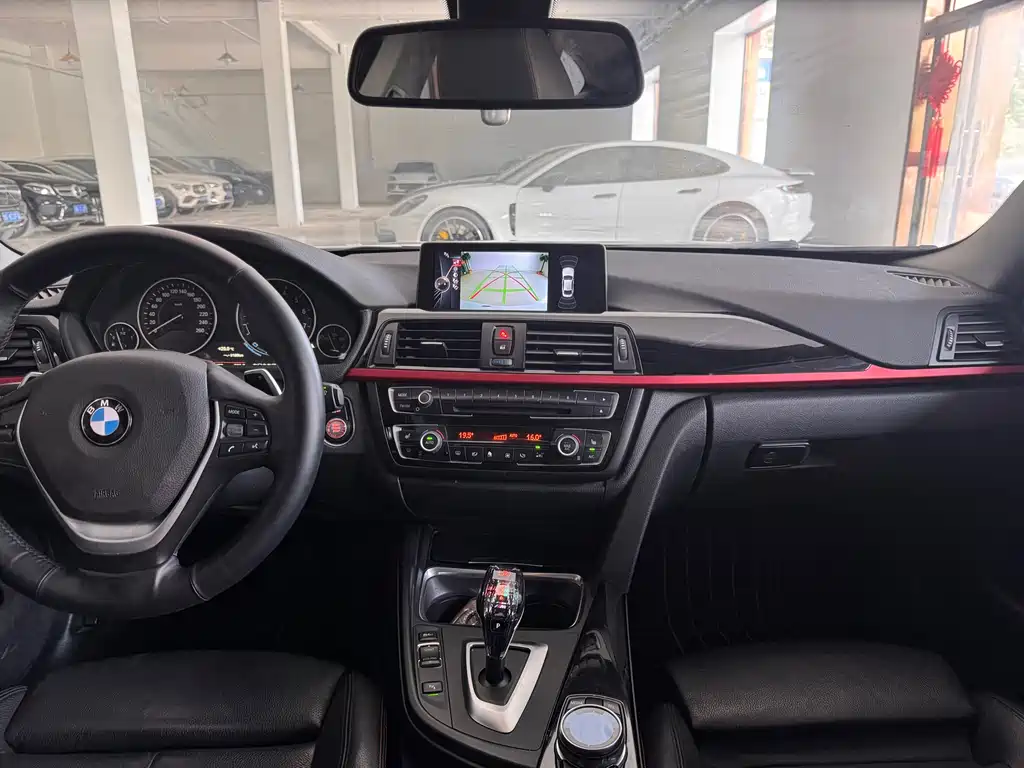 BMW 4 Series 宝马4系 2014款 428 i Gran Coupe 设计套装型