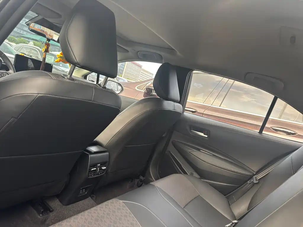 Corolla 卡罗拉 2025款 1.8 L 智能电混双擎 先锋版