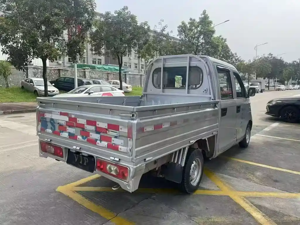 Youjin 优劲 2013款 1.1 L双排标准I型ACTECO-SQR472 WF