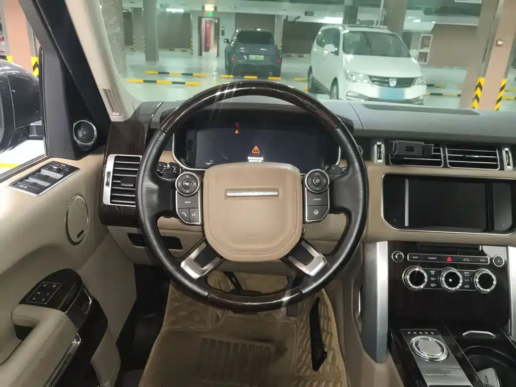 Range Rover 3.0 SC V6 Vogue