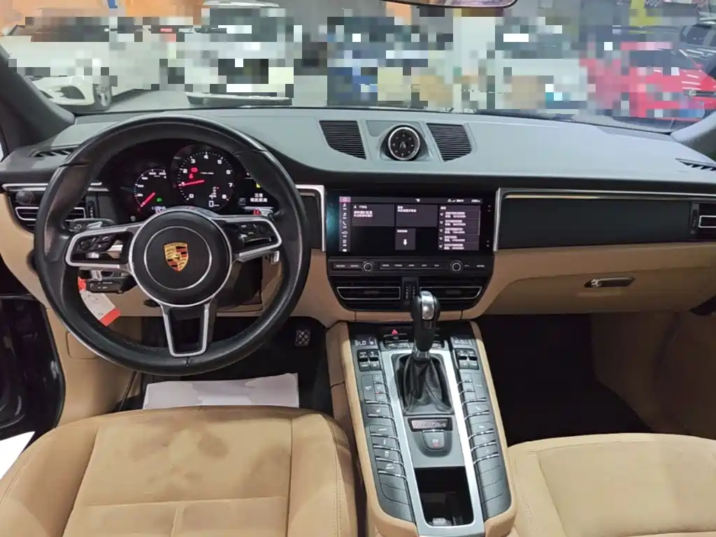 Macan Macan 2.0 T