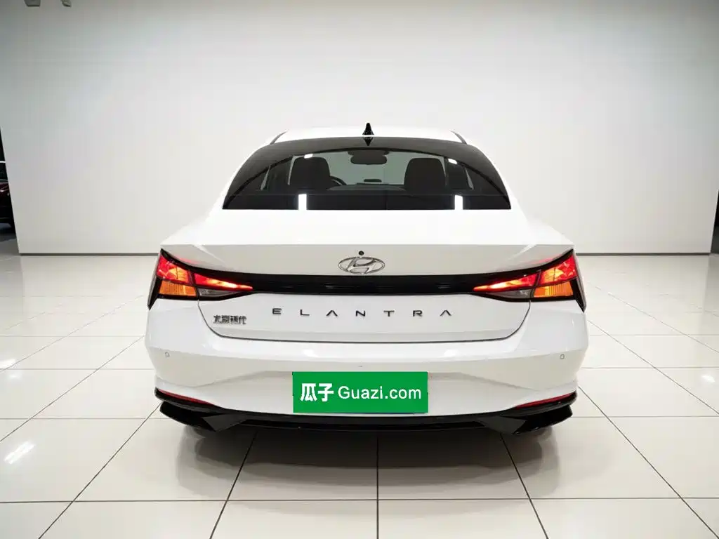 Elantra 1.5 L CVT GLX Elite