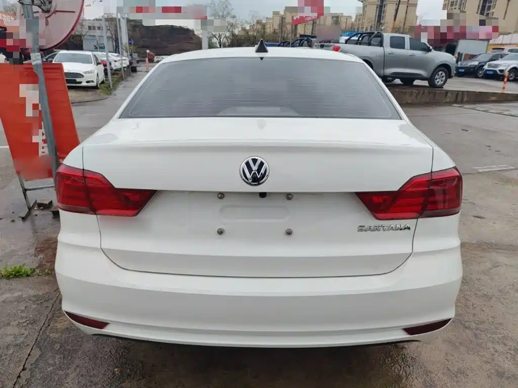 Santana 1.5 L Auto Style