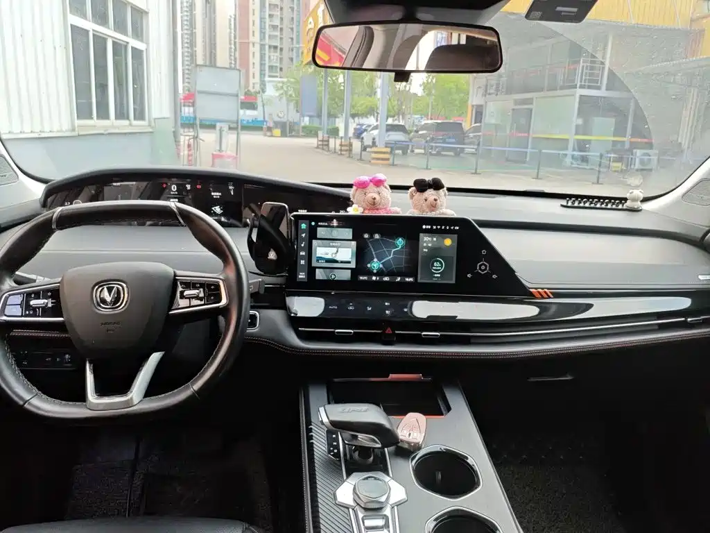 Changan UNI-K 2.0 T Outstanding