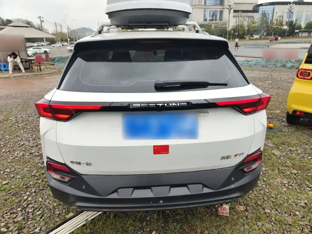 Besturn T77 230 TID Auto Luxury CN-V