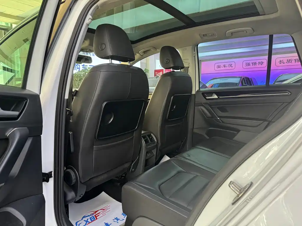 Golf (Import) 高尔夫(进口) 2015款 1.4 TSI Sportsvan