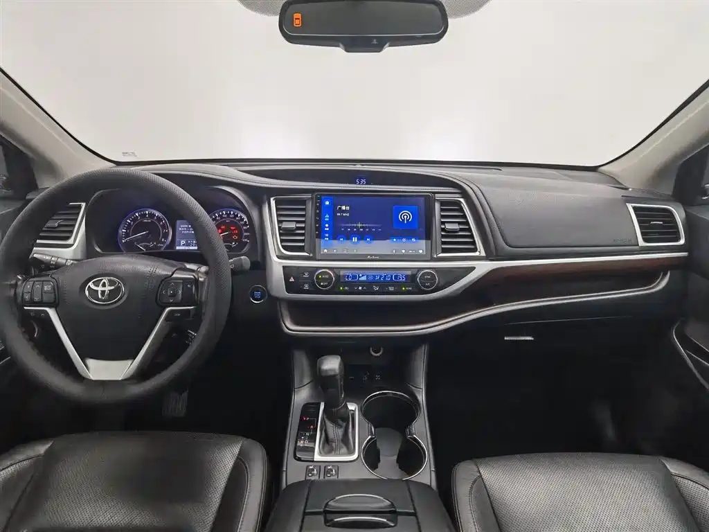 Highlander 2.0 T 4 WD Luxury 7-seat