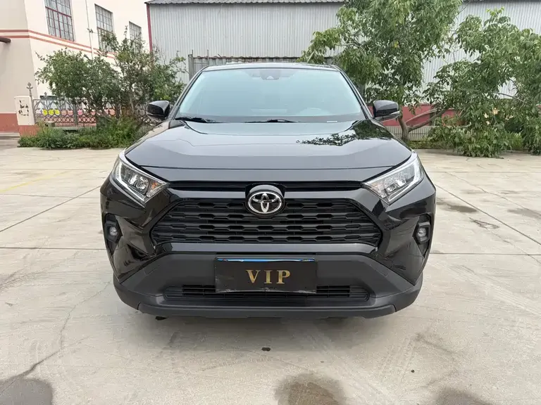 Toyota RAV4 2.0 L CVT 2 WD Urban