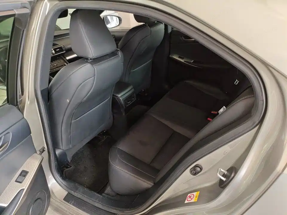 Lexus IS 300 F SPORT
