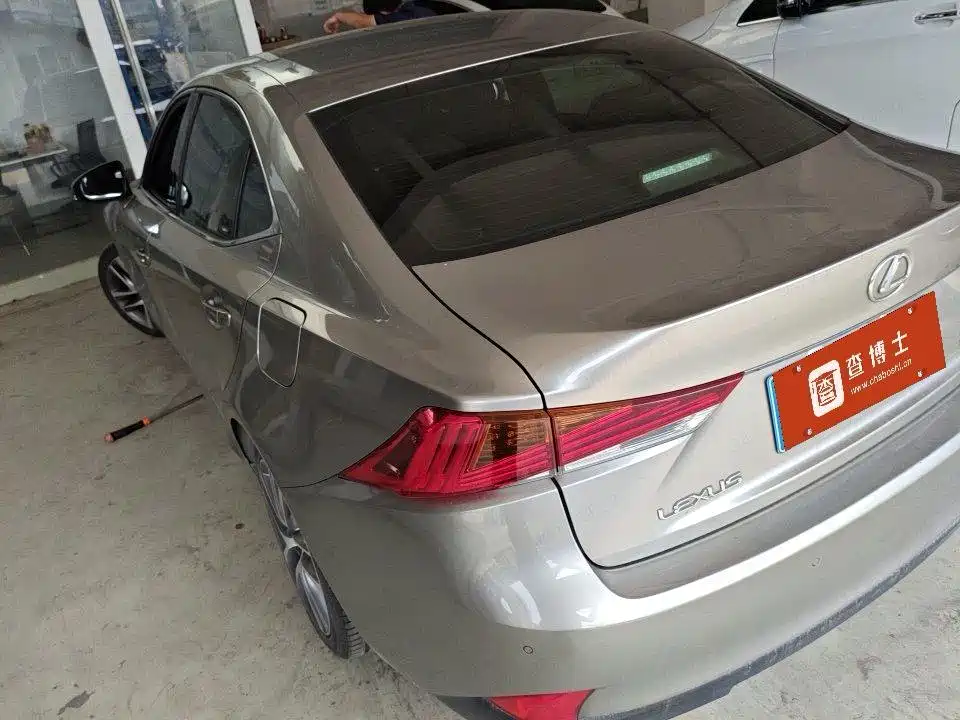 Lexus IS 300 F SPORT